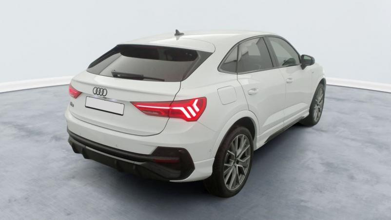 Vente en ligne Audi Q3 Sportback 35 TDI 150 ch S tronic 7 S line plus au prix de 49 930 €