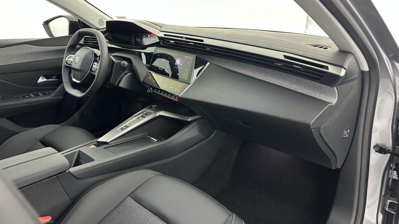 Vente en ligne Peugeot 308 SW 308 sw III 1.2 Hybrid 136ch Allure e-DCS6 au prix de 30 000 €