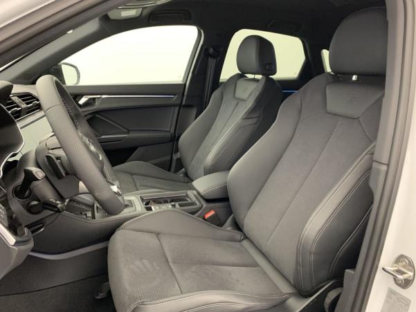 Vente en ligne Audi Q3 Sportback 35 TDI 150 ch S tronic 7 S line plus au prix de 49 930 €