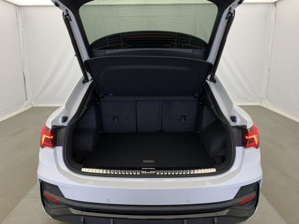 Vente en ligne Audi Q3 Sportback 35 TDI 150 ch S tronic 7 S line plus au prix de 49 930 €