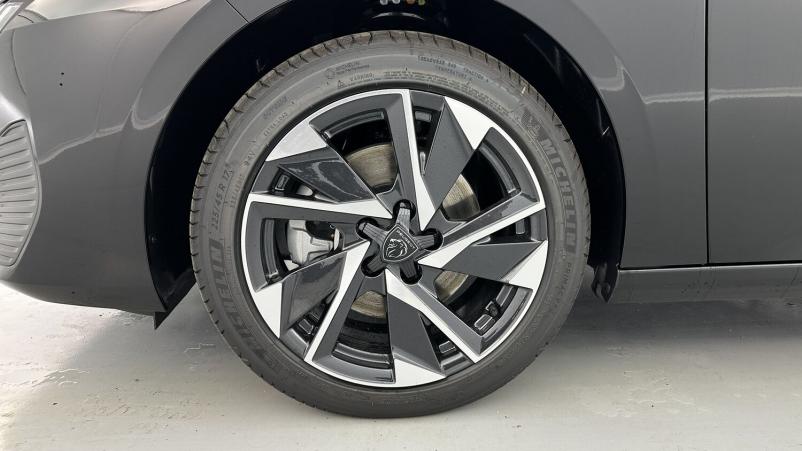Vente en ligne Peugeot 308 308 1.2 Hybrid 145ch Allure e-DCS6 au prix de 29 000 €