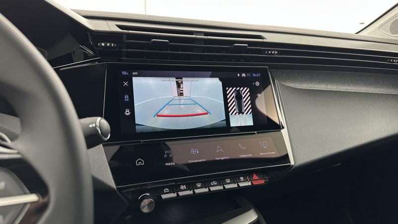 Vente en ligne Peugeot 308 308 1.2 Hybrid 145ch Allure e-DCS6 au prix de 29 000 €