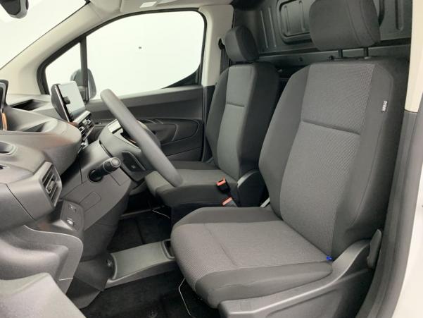 Vente en ligne Peugeot Partner Fourgon XL 950 KG BLUEHDI 130 S S EAT8 au prix de 26 290 €