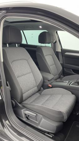 Vente en ligne Volkswagen Passat SW Passat sw VIII 1.5 TSI ACT 150ch Life Plus DSG7 au prix de 33 000 €