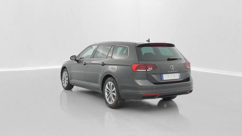 Vente en ligne Volkswagen Passat SW Passat sw VIII 1.5 TSI ACT 150ch Life Plus DSG7 au prix de 33 000 €