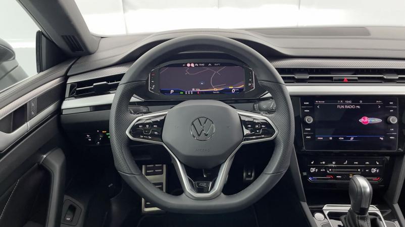 Vente en ligne Volkswagen Arteon Shooting Break Arteon shooting brake 2.0 TDI EVO 150ch R-Line DSG7 au prix de 43 400 €