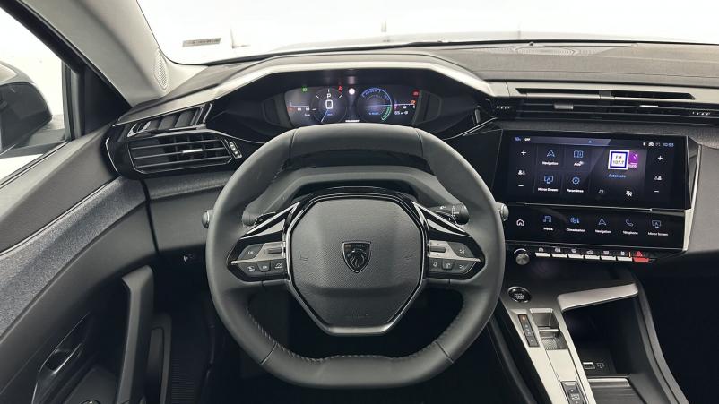 Vente en ligne Peugeot 308 SW 308 sw III 1.2 Hybrid 136ch Allure e-DCS6 au prix de 30 000 €