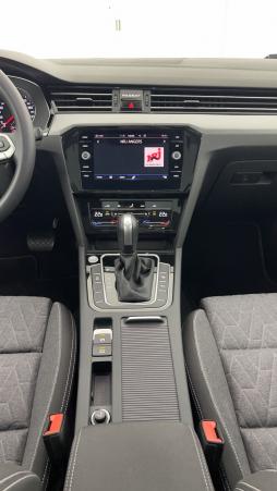 Vente en ligne Volkswagen Passat SW Passat sw VIII 1.5 TSI ACT 150ch Life Plus DSG7 au prix de 33 000 €