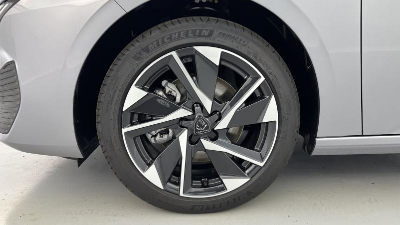 Vente en ligne Peugeot 308 SW 308 sw III 1.2 Hybrid 136ch Allure e-DCS6 au prix de 30 000 €