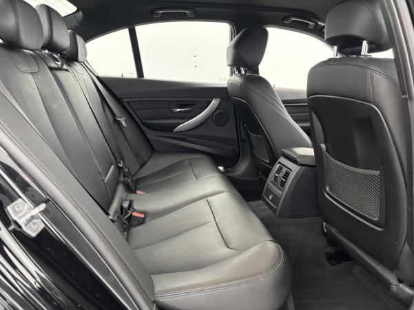 Vente en ligne Bmw Série 3 318iA 136ch Executive au prix de 19 990 €