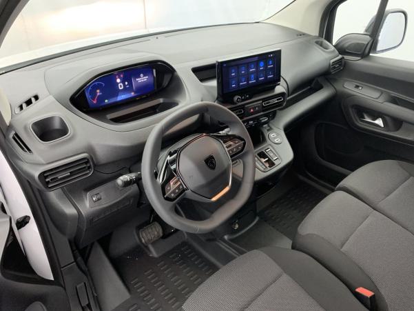 Vente en ligne Peugeot Partner Fourgon M 1000 KG BLUEHDI 130 S S EAT8 au prix de 26 460 €