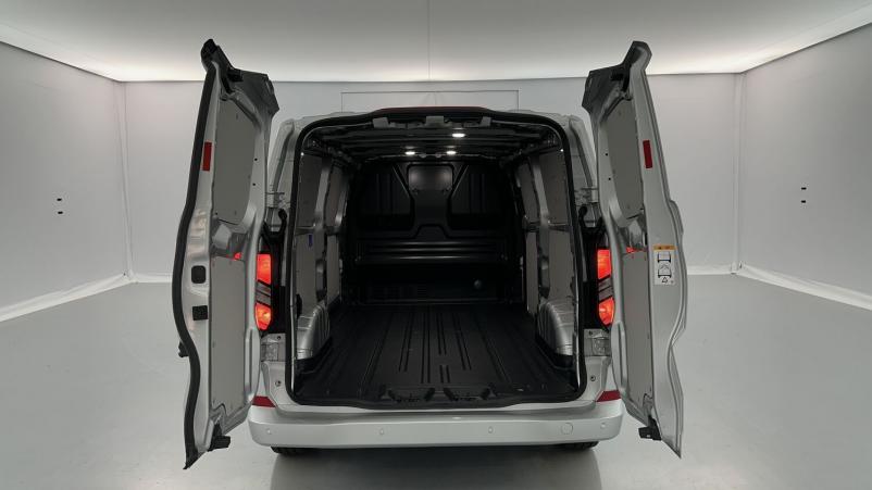 Vente en ligne Ford Transit Custom Transit custom II 320 L2H1 2.0 Ecoblue 170ch Limited BVA8 au prix de 45 180 €