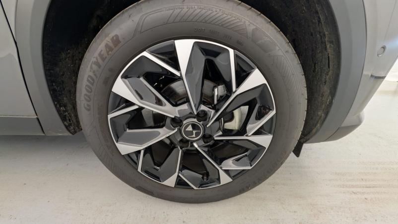 Vente en ligne Ds Ds3 PureTech 130 EAT8 Opera au prix de 27 470 €