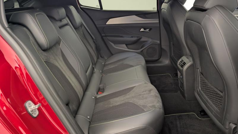 Vente en ligne Peugeot 408 PureTech 130 ch S S EAT8 GT au prix de 26 440 €