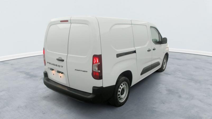 Vente en ligne Peugeot Partner Fourgon XL 950 KG BLUEHDI 130 S S EAT8 au prix de 26 290 €