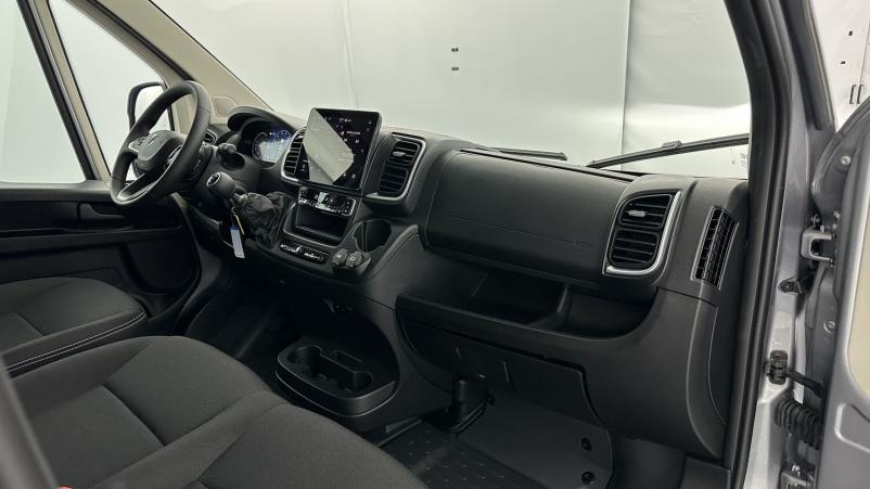 Vente en ligne Peugeot Boxer Fourgon Boxer II L3H2 3.5 MAXI 2.2 140ch au prix de 33 780 €