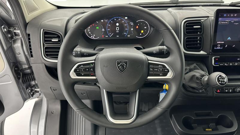 Vente en ligne Peugeot Boxer Fourgon Boxer II L3H2 3.5 MAXI 2.2 140ch au prix de 33 780 €