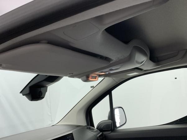 Vente en ligne Peugeot Partner Fourgon M 650 KG BLUEHDI 100 S S BVM6 au prix de 21 400 €