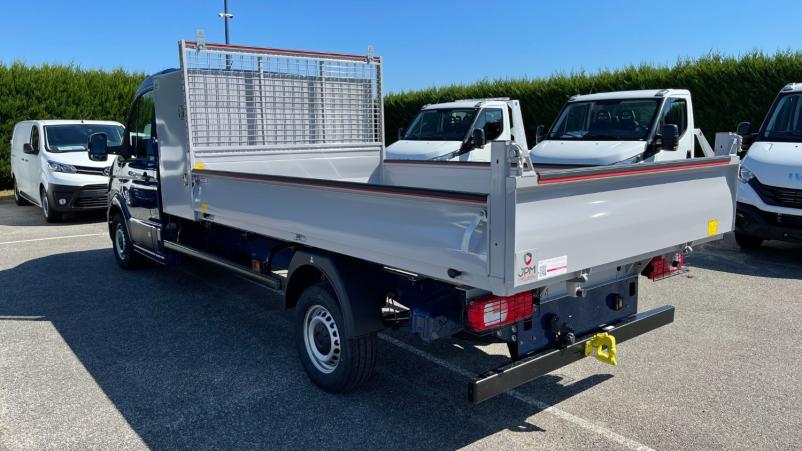 Vente en ligne Volkswagen Crafter Crafter CC L4 35 2.0 TDI 140ch Business Benne et Coffre JPM au prix de 39 540 €