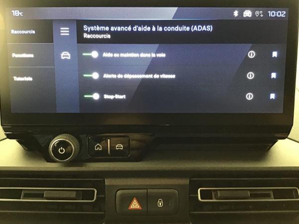 Vente en ligne Peugeot Partner Fourgon M 650 KG BLUEHDI 130 S S EAT8 au prix de 26 090 €
