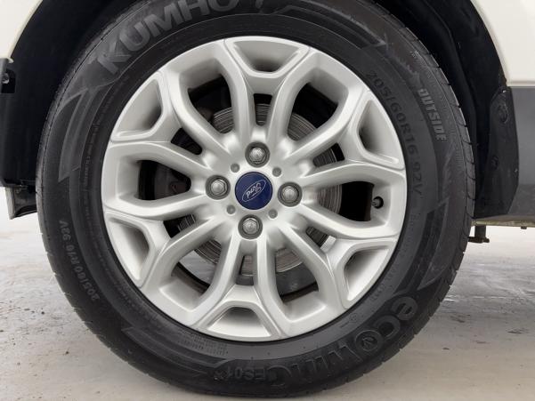 Vente en ligne Ford Ecosport 1.5 TDCi 95ch FAP Titanium au prix de 12 290 €