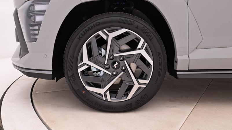 Vente en ligne Hyundai Kona  1.6 GDi Hybrid 141ch Automatique/6 N line executive au prix de 35 990 €