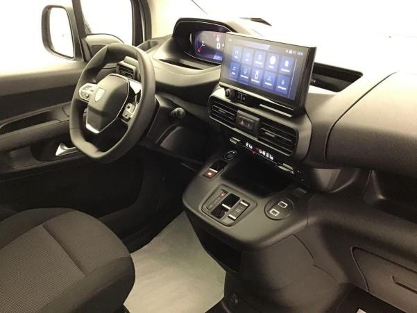 Vente en ligne Peugeot Partner Fourgon M 1000 KG BLUEHDI 130 S S EAT8 au prix de 25 850 €