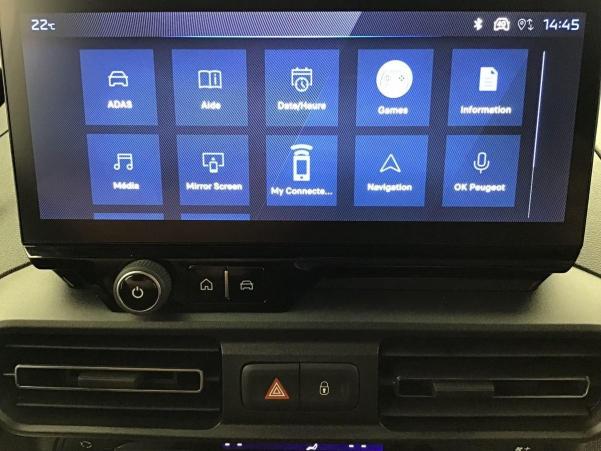 Vente en ligne Peugeot Partner Fourgon M 1000 KG BLUEHDI 130 S S EAT8 au prix de 26 340 €