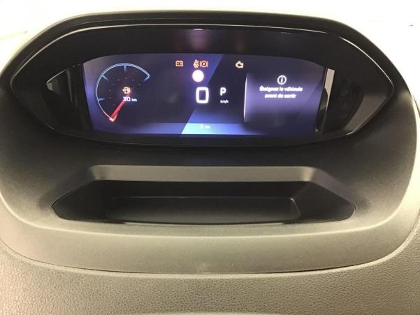 Vente en ligne Peugeot Partner Fourgon M 650 KG BLUEHDI 130 S S EAT8 au prix de 26 090 €