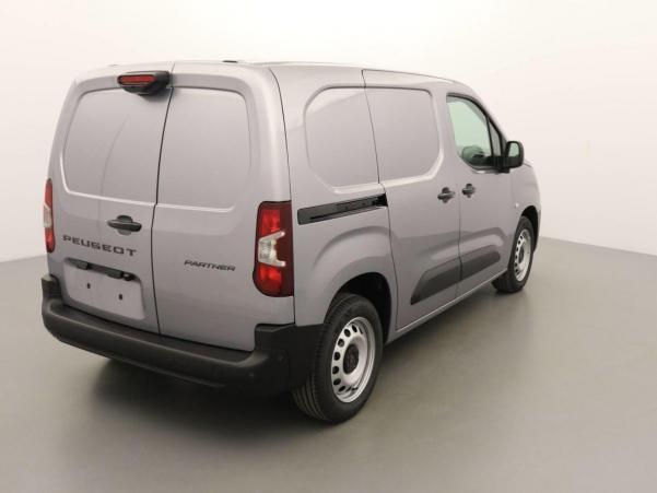 Vente en ligne Peugeot Partner Fourgon M 650 KG BLUEHDI 130 S S EAT8 au prix de 26 090 €
