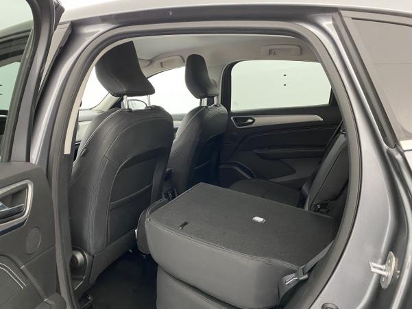 Vente en ligne Renault Arkana 1.6 E-Tech 145ch Intens au prix de 19 490 €