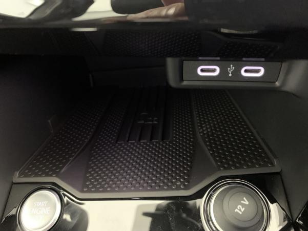 Vente en ligne Volkswagen T-Roc 1.5 TSI EVO2 150 Start Stop DSG7 R-Line Edition au prix de 34 940 €