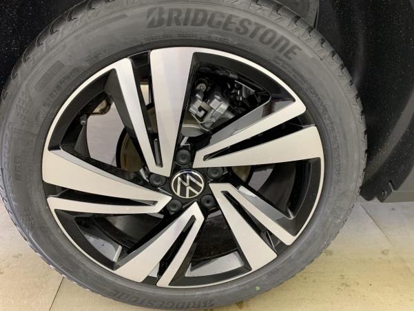 Vente en ligne Volkswagen T-Roc 1.5 TSI EVO2 150 Start Stop DSG7 R-Line Edition au prix de 34 940 €