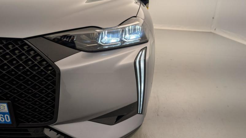 Vente en ligne Ds Ds3 PureTech 130 EAT8 Performance Line au prix de 23 970 €