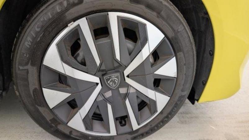 Vente en ligne Peugeot 208 PureTech 100 S S BVM6 Active au prix de 16 250 €