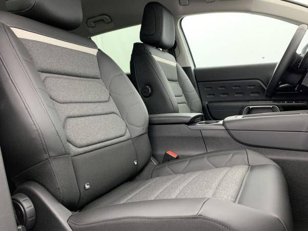 Vente en ligne Citroën C5 Aircross Hybride 136 e-DCS6 Plus au prix de 26 760 €
