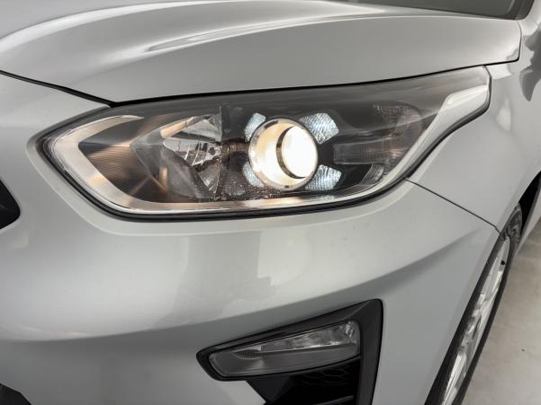 Vente en ligne Kia Ceed SW 1.6 CRDI 115ch Active au prix de 17 980 €