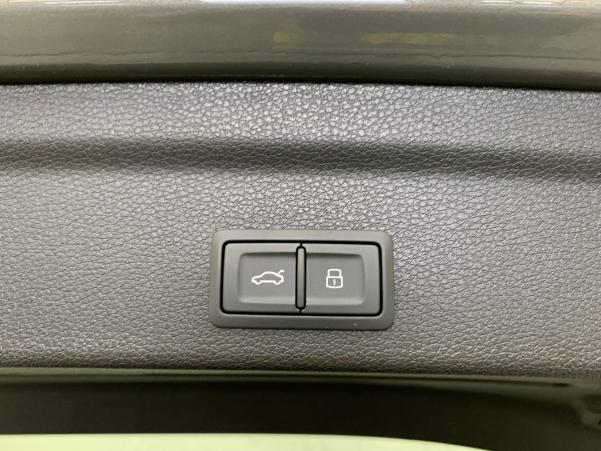 Vente en ligne Audi Q3 Sportback 35 TDI 150 ch S tronic 7 S line plus au prix de 49 930 €