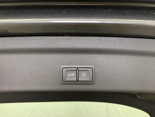Vente en ligne Audi Q3 Sportback 35 TDI 150 ch S tronic 7 S line plus au prix de 49 930 €