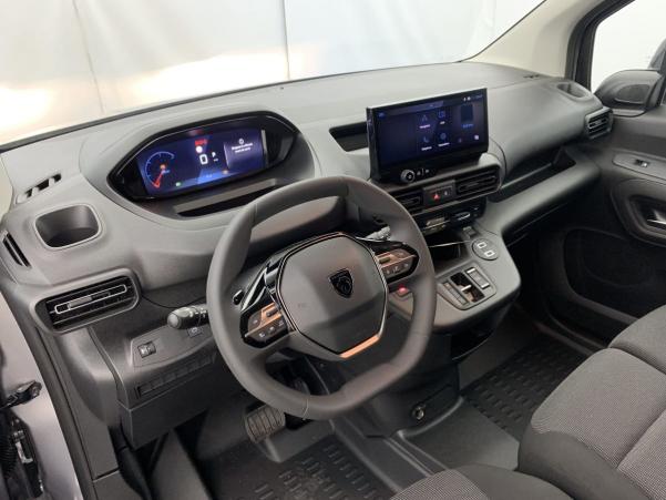 Vente en ligne Peugeot Partner Fourgon XL 950 KG BLUEHDI 130 S S EAT8 au prix de 27 580 €