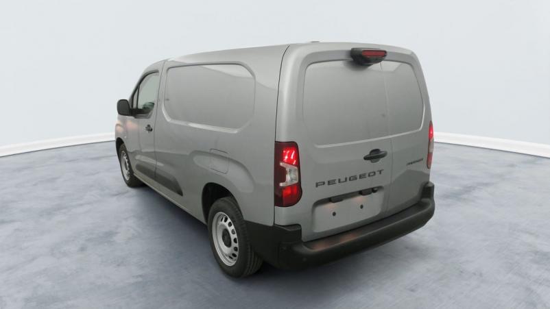 Vente en ligne Peugeot Partner Fourgon XL 950 KG BLUEHDI 130 S S EAT8 au prix de 27 580 €