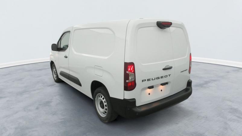 Vente en ligne Peugeot Partner Fourgon XL 950 KG BLUEHDI 130 S S EAT8 au prix de 26 960 €