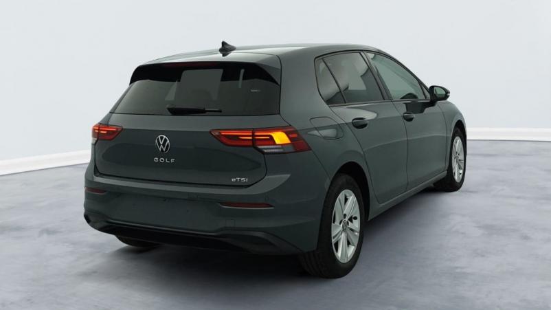 Vente en ligne Volkswagen Golf 1.0 ETSI OPF 110 DSG7 LIFE au prix de 23 350 €