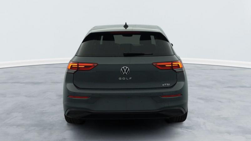 Vente en ligne Volkswagen Golf 1.0 ETSI OPF 110 DSG7 LIFE au prix de 23 350 €