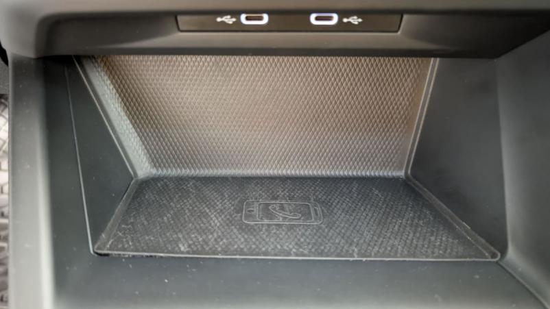 Vente en ligne Volkswagen Golf 1.0 ETSI OPF 110 DSG7 LIFE au prix de 23 350 €