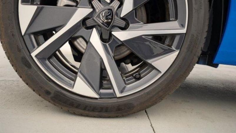 Vente en ligne Peugeot 308 PureTech 130ch S S BVM6 Allure Pack au prix de 20 260 €