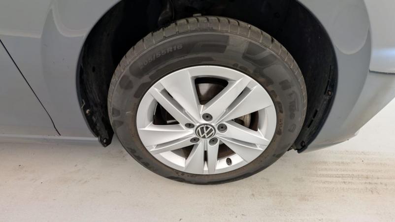 Vente en ligne Volkswagen Golf 1.0 ETSI OPF 110 DSG7 LIFE au prix de 23 350 €