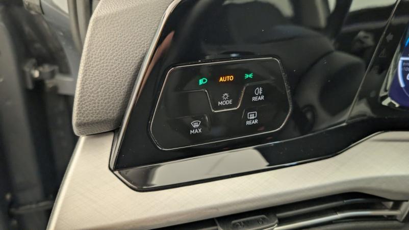 Vente en ligne Volkswagen Golf 1.0 ETSI OPF 110 DSG7 LIFE au prix de 23 350 €