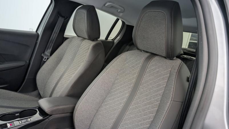 Vente en ligne Peugeot 208 PureTech 100 S S BVM6 Allure au prix de 17 480 €