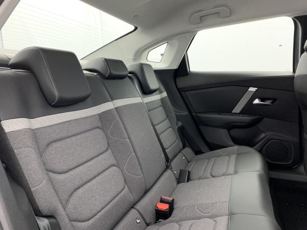 Vente en ligne Citroën C4 X PureTech 130 S S EAT8 Plus au prix de 20 060 €